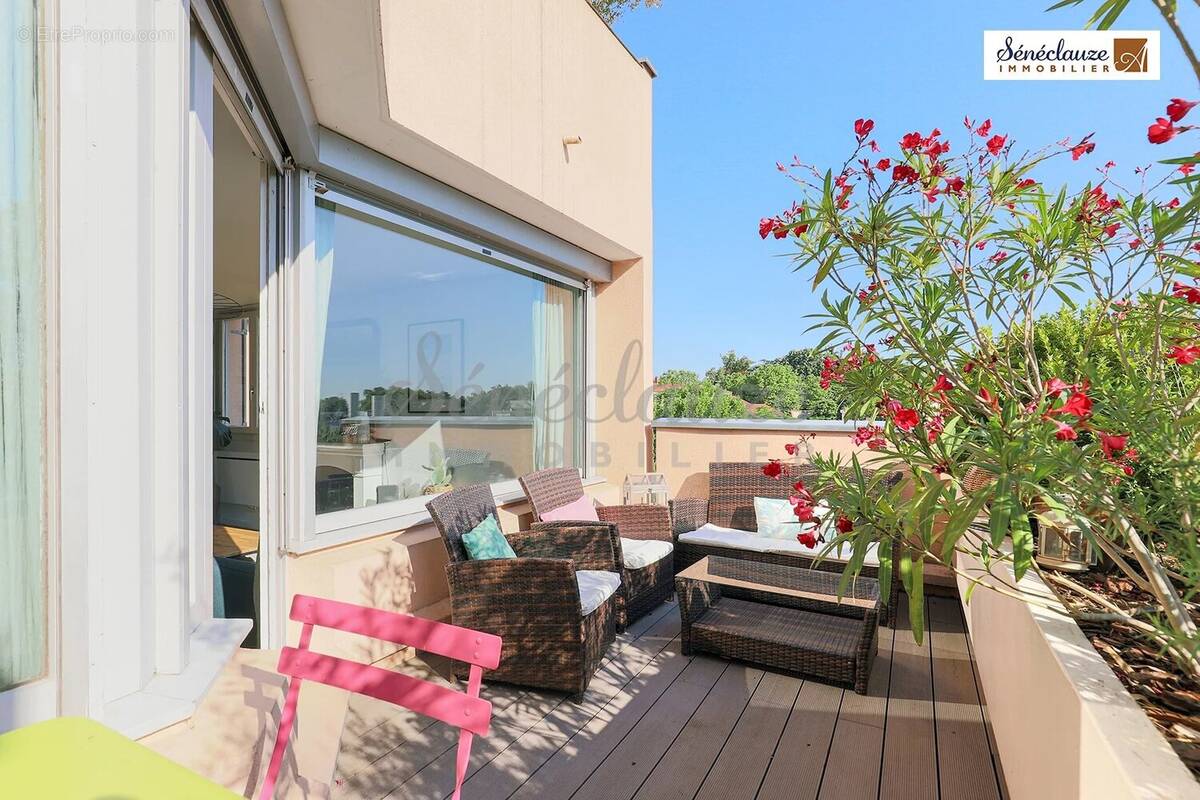 Appartement à SAINT-GENIS-LAVAL