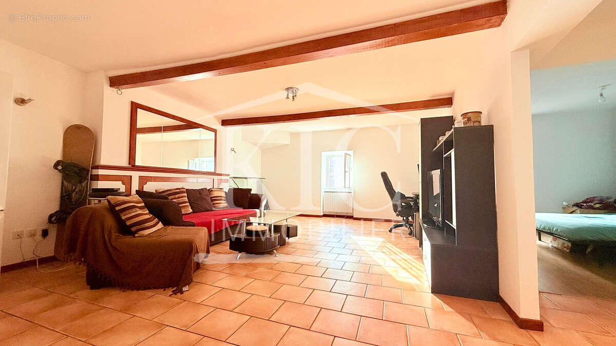 Appartement à CARCASSONNE