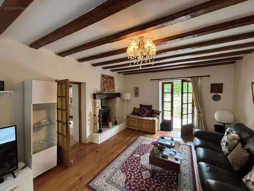 Maison à SAINT-AULAYE