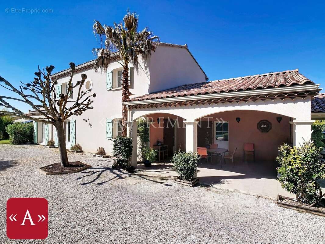 Maison à SAINT-SULPICE