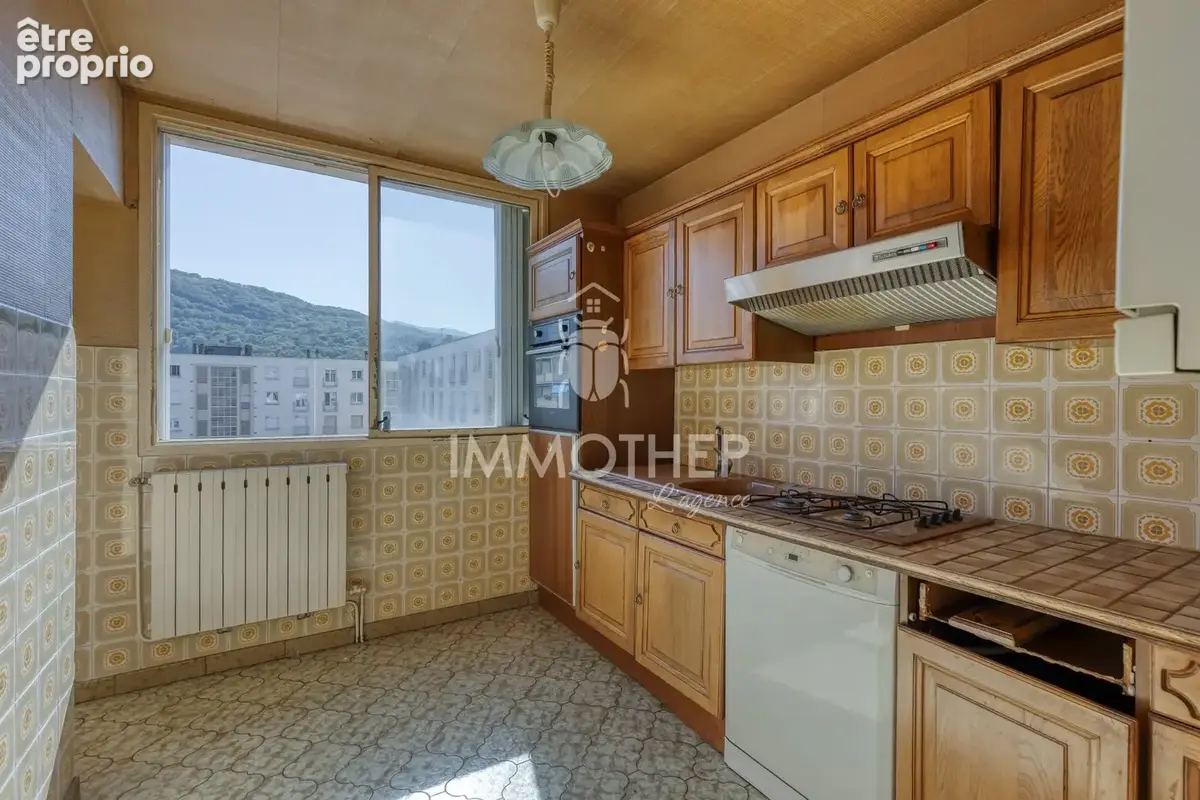 Appartement 5 pièces 82 m² à vendre à Eybens (38320) - photo 2