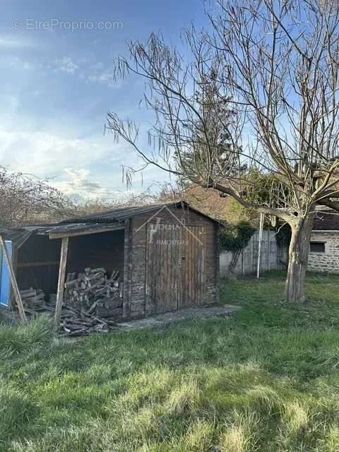 Maison à CHIRAT-L&#039;EGLISE