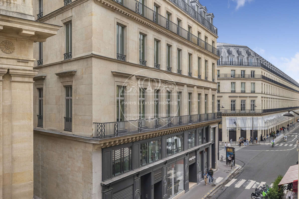 Superbe pied à terre proche du Louvre ! - photo 3