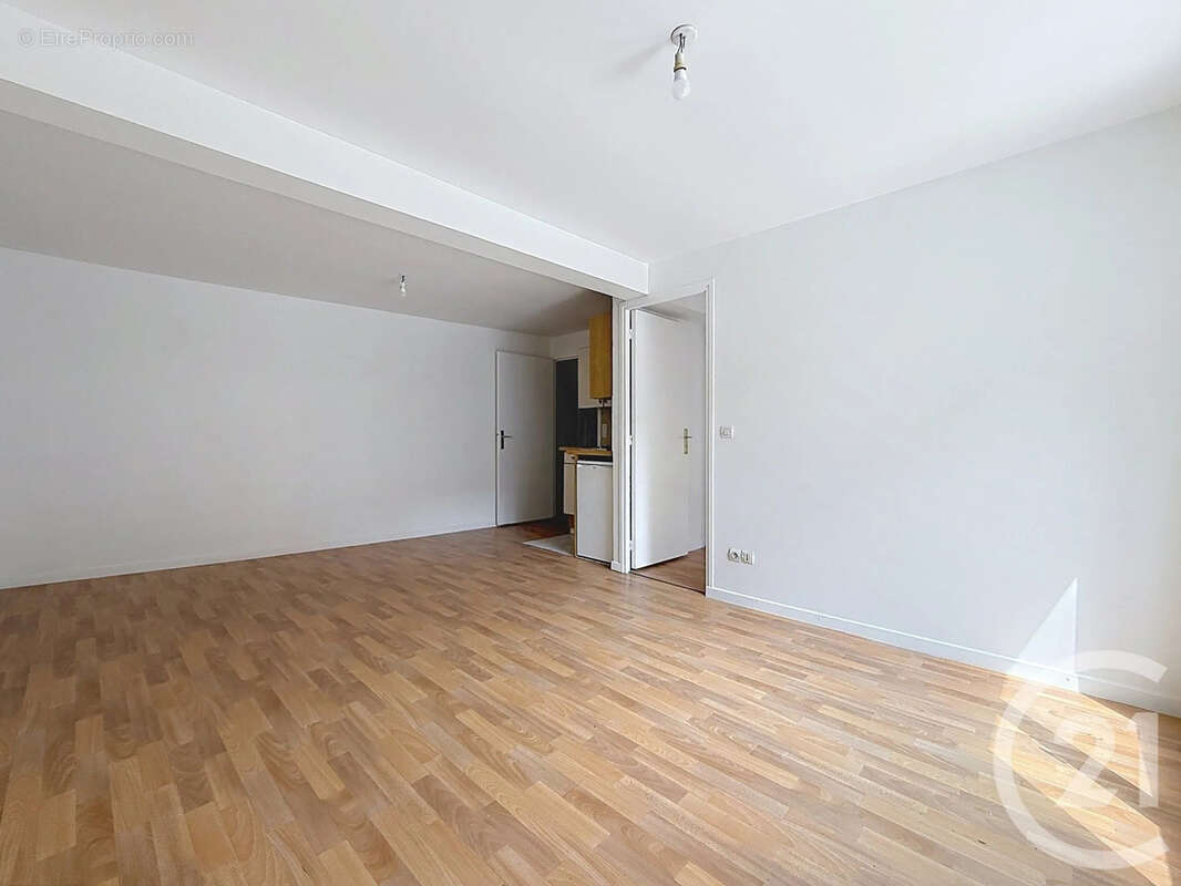 Appartement 38 m² à Lille  - photo 2