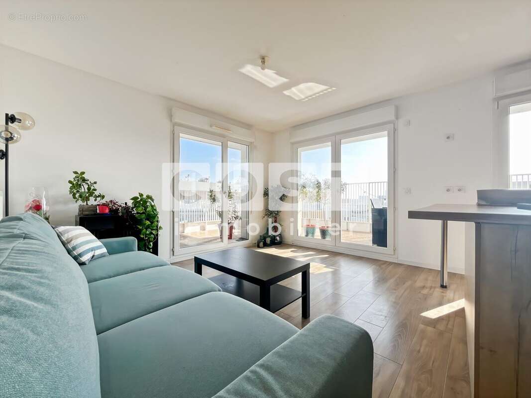 Appartement à GENNEVILLIERS