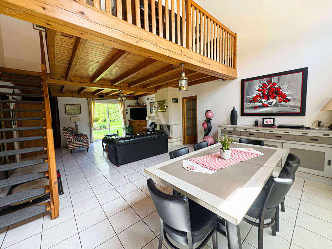 Maison à LE FENOUILLER