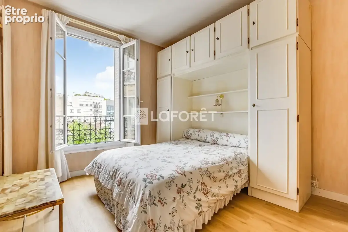 Vaugirard ? Bel appartement ancien traversant de 77 m² au pied des commerces - photo 7