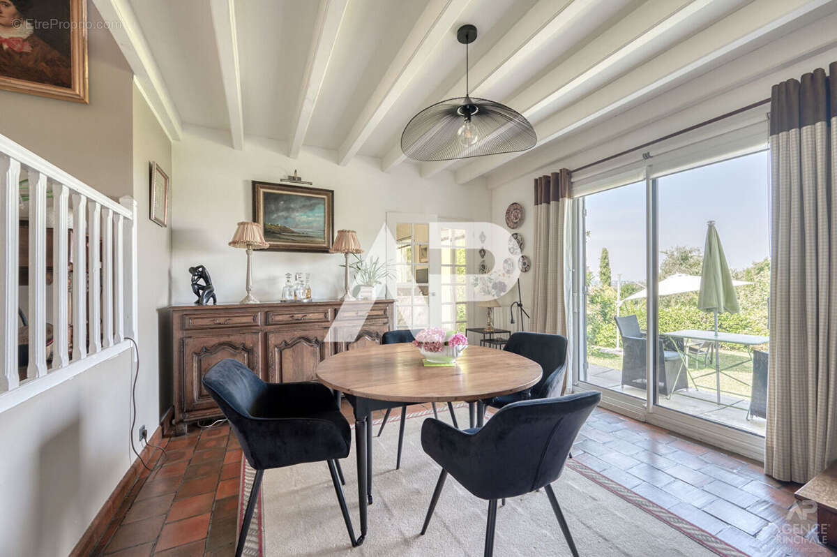 Maison à RUEIL-MALMAISON