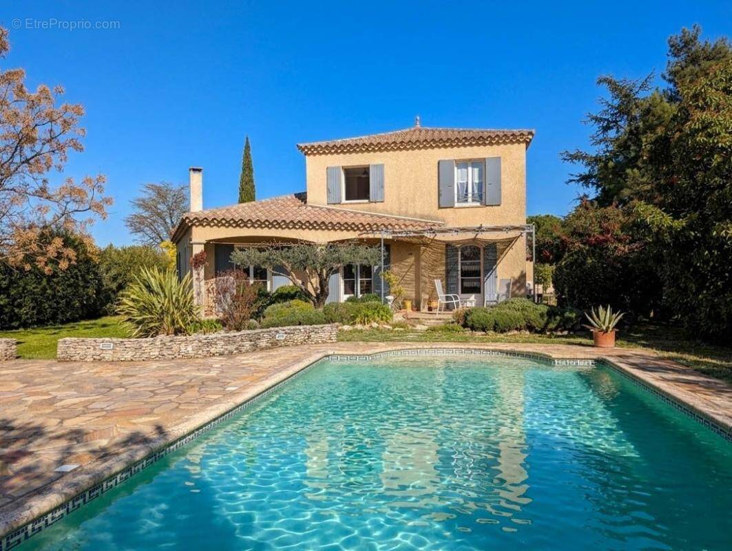 Maison à UZES