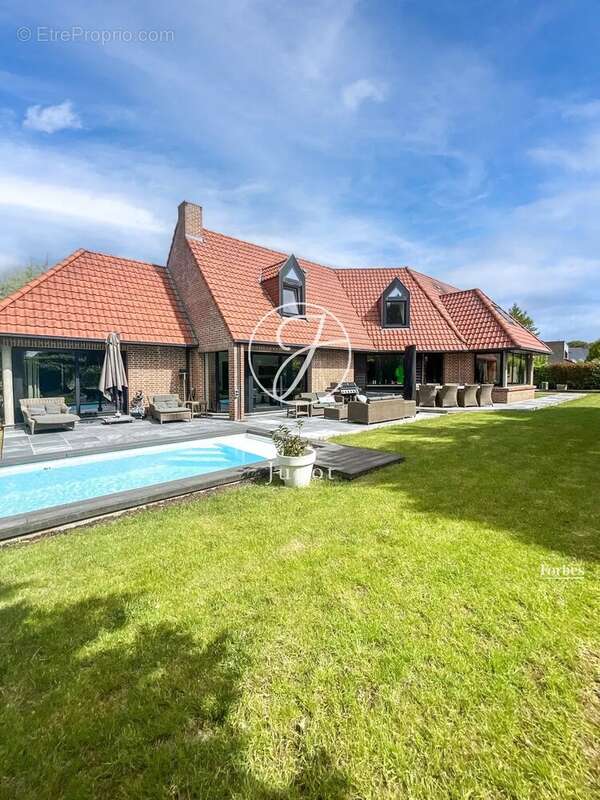 Maison à CAMPHIN-EN-PEVELE