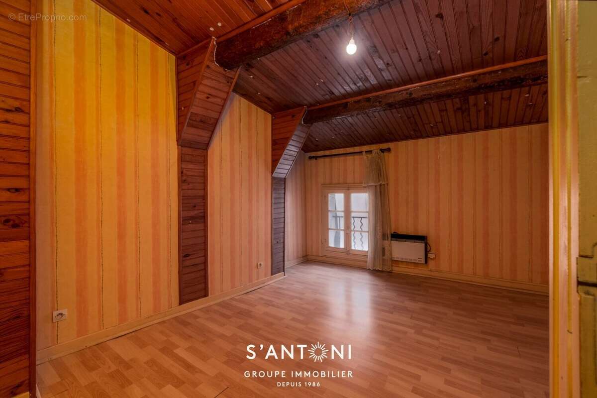 Maison à VILLENEUVE-LES-BEZIERS