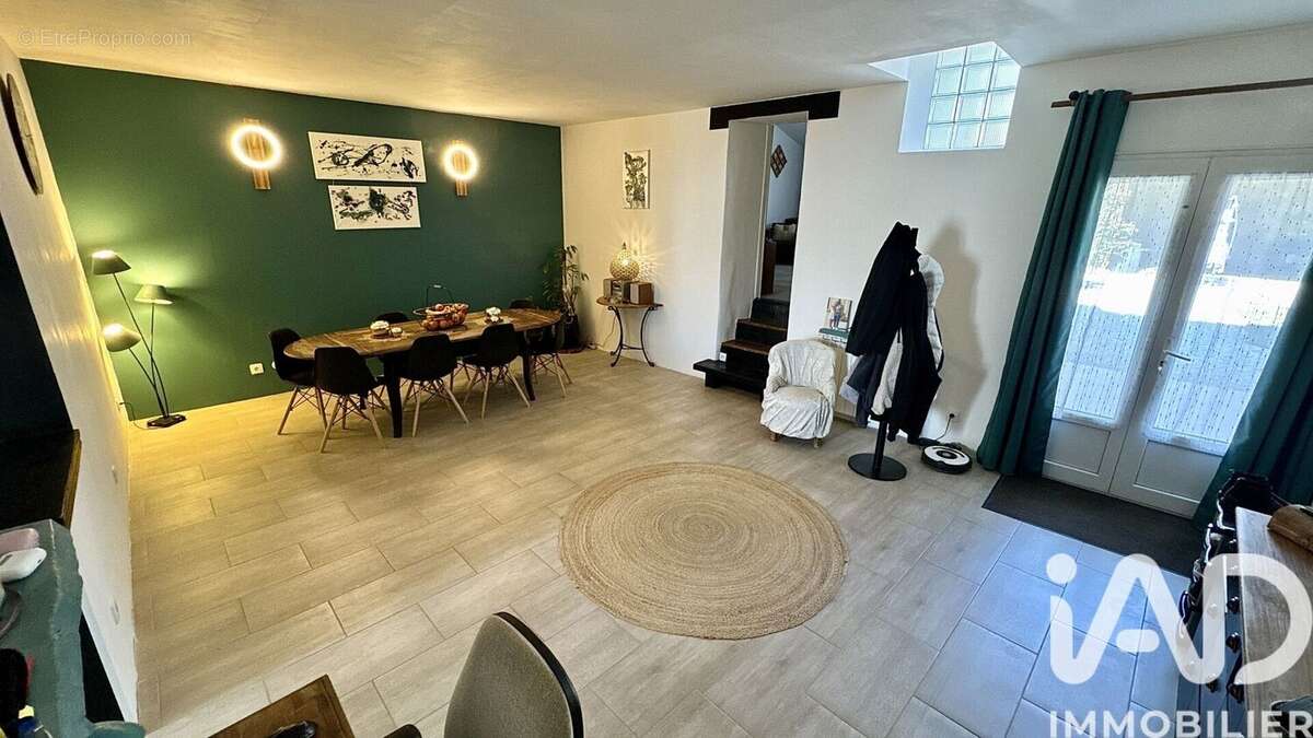 Photo 7 - Maison à SAINTE-CECILE-LES-VIGNES