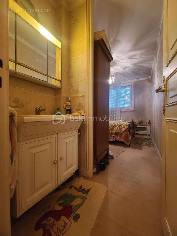 Appartement à CHILLY-MAZARIN