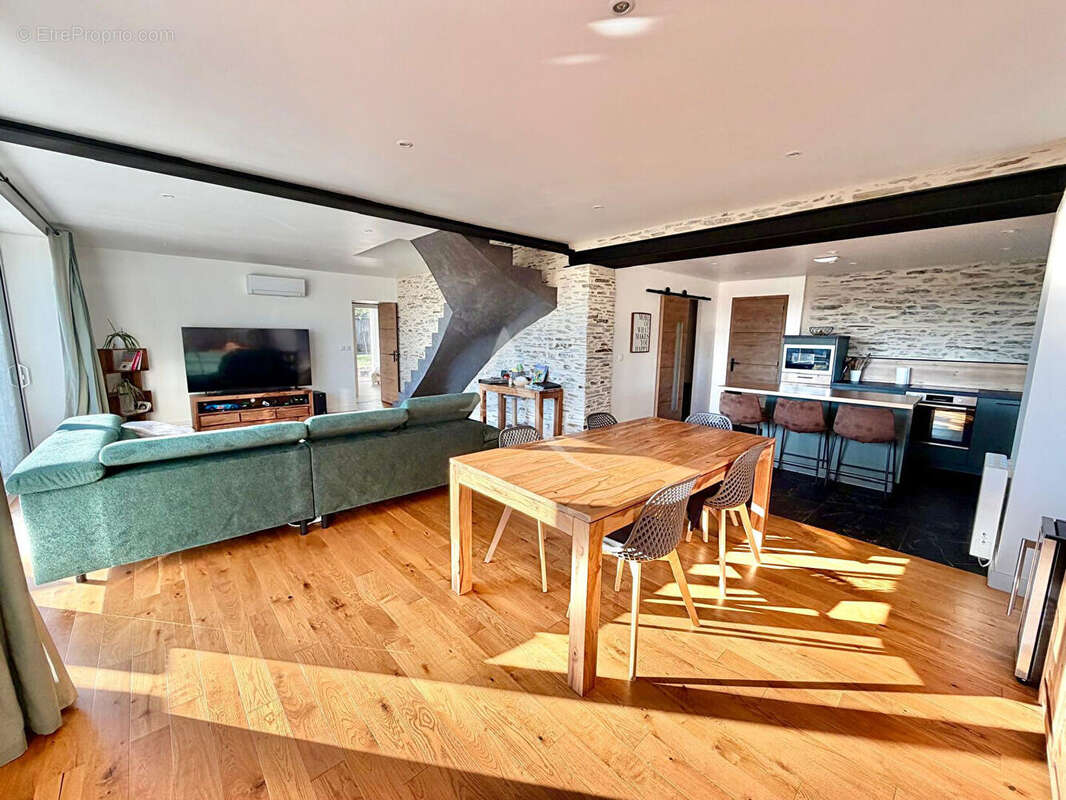 Maison à JUIGNE-SUR-LOIRE