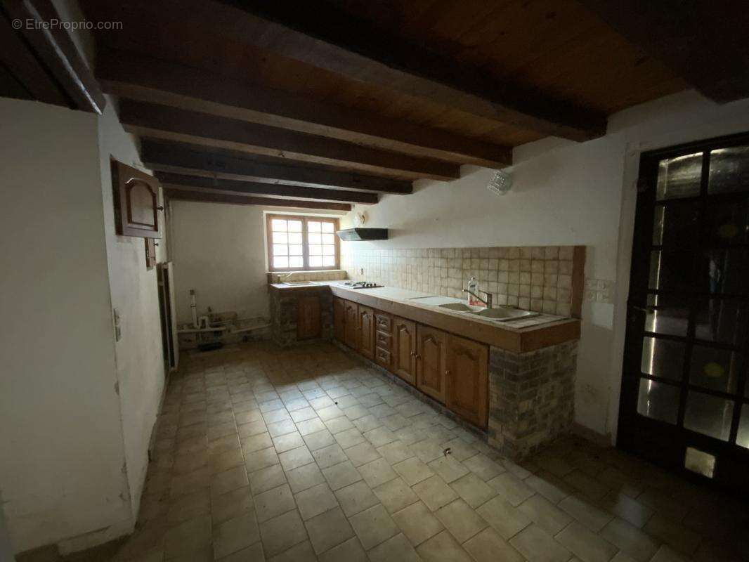 Maison à CLUGNAT
