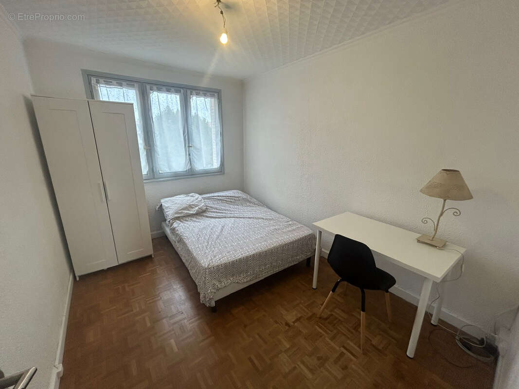 Appartement à BRON