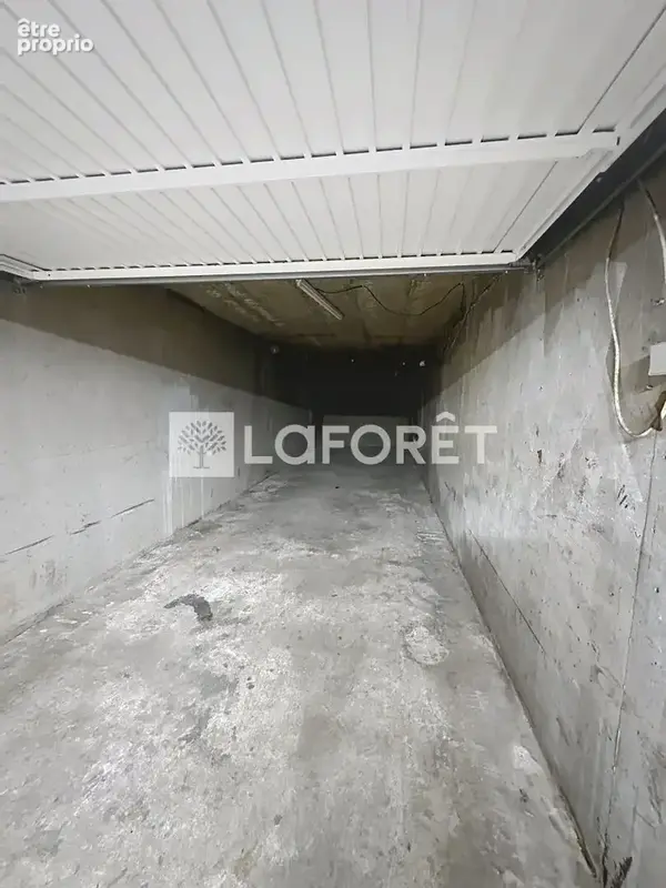 Centre-Ville -T3 traversant 68 m² avec loggia, garage double 30 m² et cave privative - photo 9