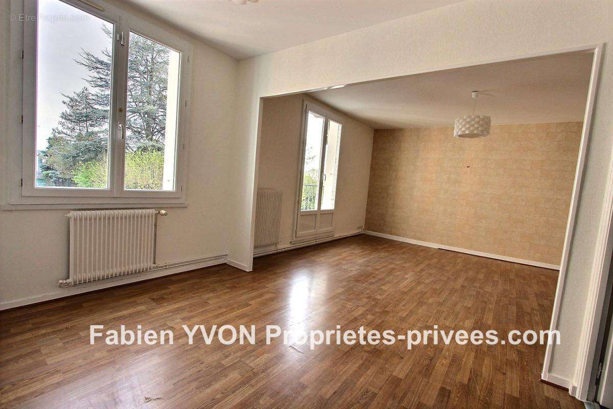 Appartement à FLEURY-LES-AUBRAIS