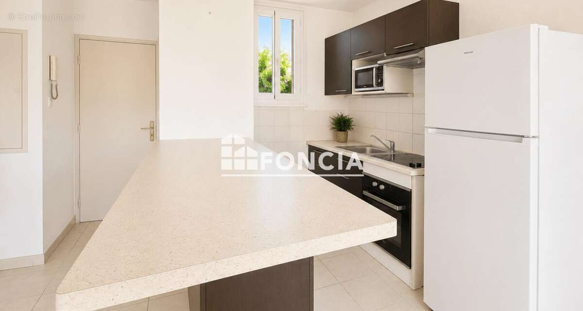 GRASSE résidence de 2008 avec piscine, 3 pièces 59 m2 vendu loué, idéal investisseur, avec terrasses au calme avec parking doubl - photo 5