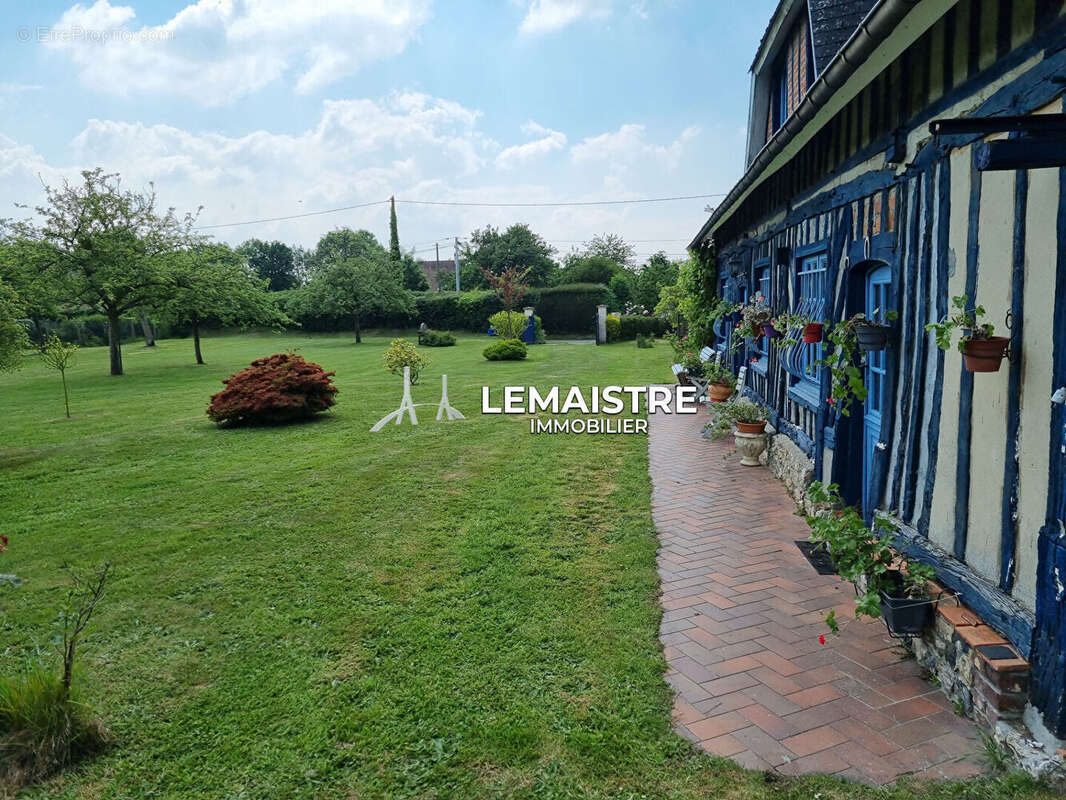 Maison à SAINT-PIERRE-DU-VAL