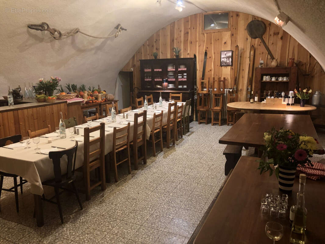 Commerce à LE MONETIER-LES-BAINS