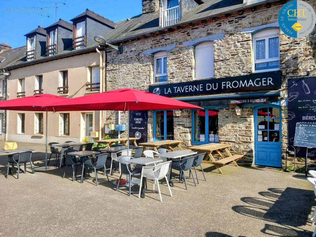Commerce à PLELAN-LE-GRAND