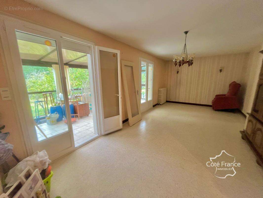 Très belle Maison familiale de 135 m2 avec vaste terrain arb - photo 7