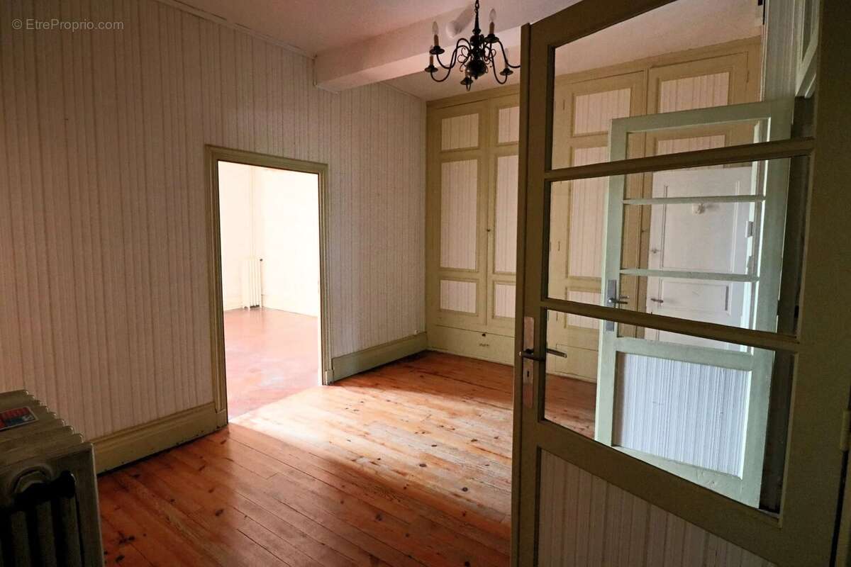 IDEAL INVESTISSEUR, appartement de 221m² pouvant être divisé - photo 10