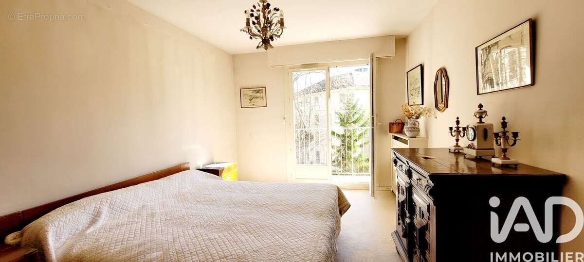 Photo 4 - Appartement à VERSAILLES