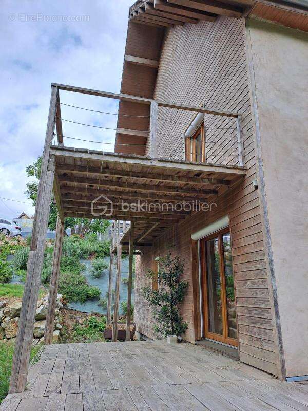 Maison à LE MESNIL-ESNARD