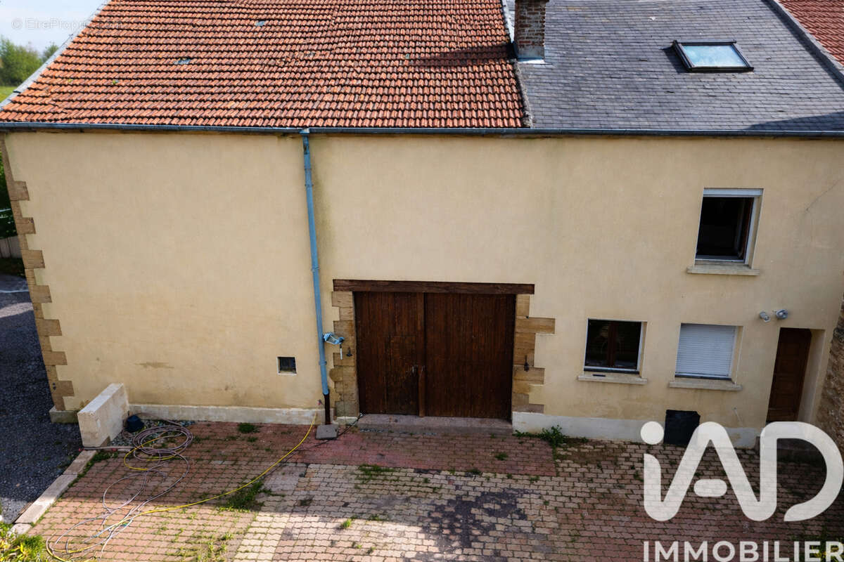 Photo 2 - Maison à DOM-LE-MESNIL