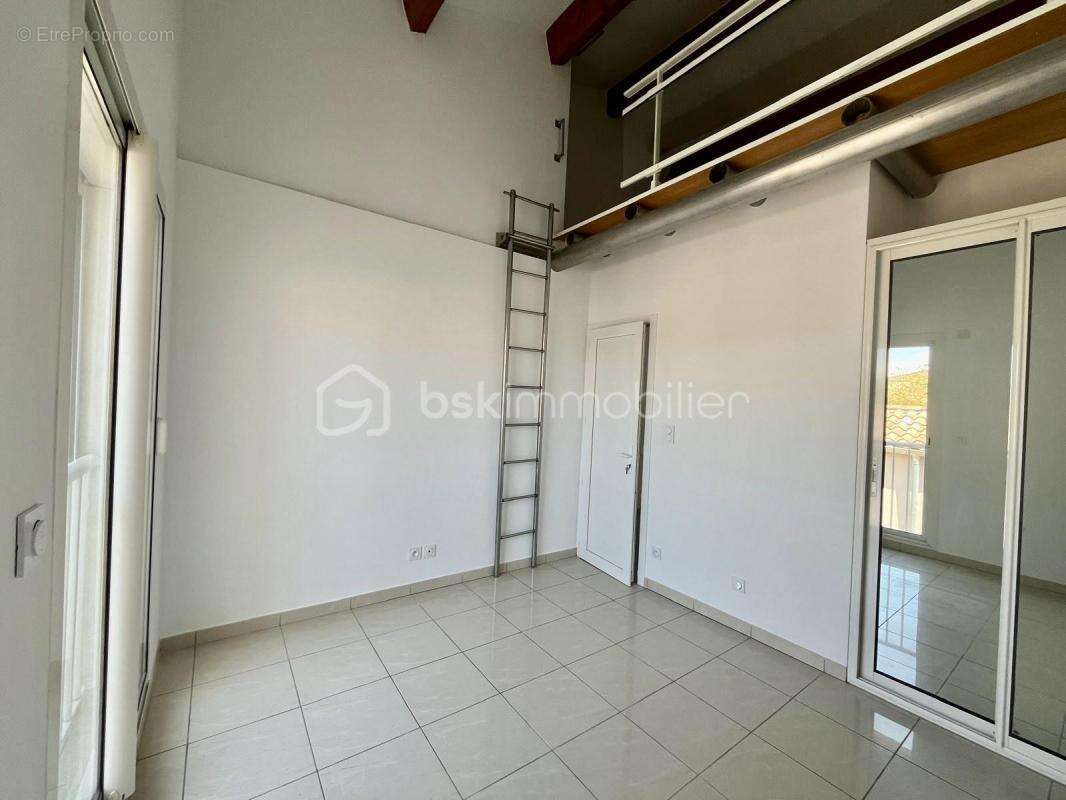  PIGNAN – Ensemble immobilier maison et appartement indépendant  - photo 6