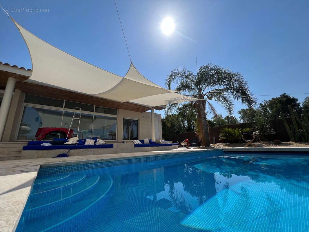 Maison à SAINT-CYPRIEN