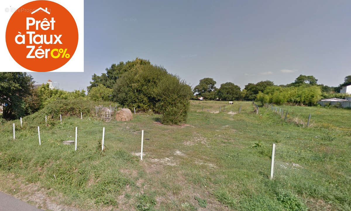 Terrain à PAULX