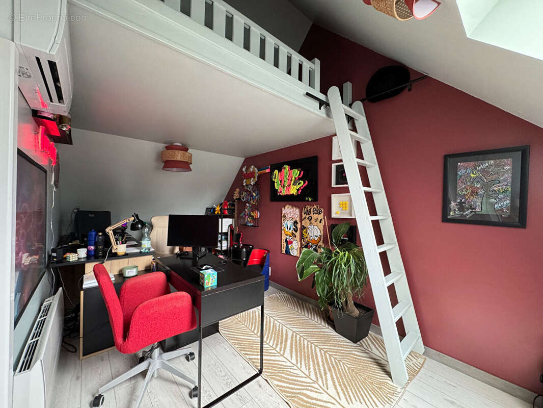 Maison à DAMMARIE-LES-LYS