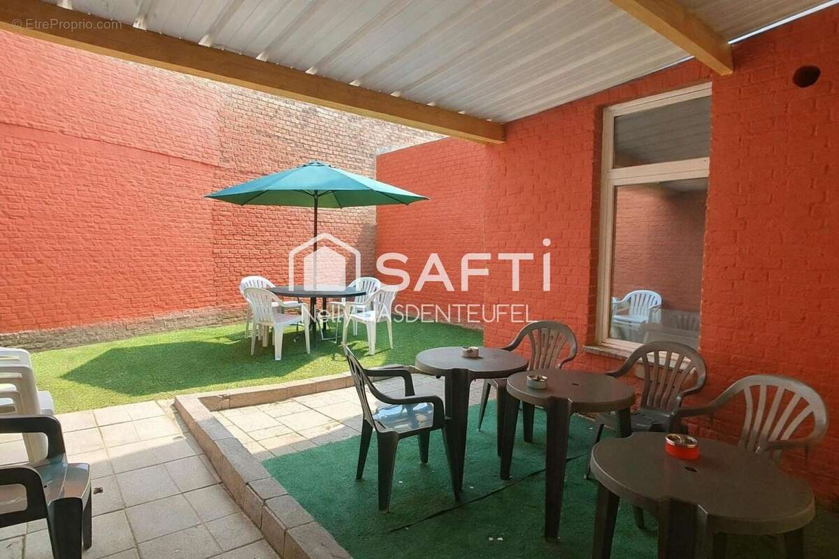 Photo 2 - Commerce à DENAIN