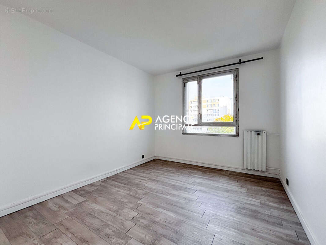 Appartement à SARTROUVILLE