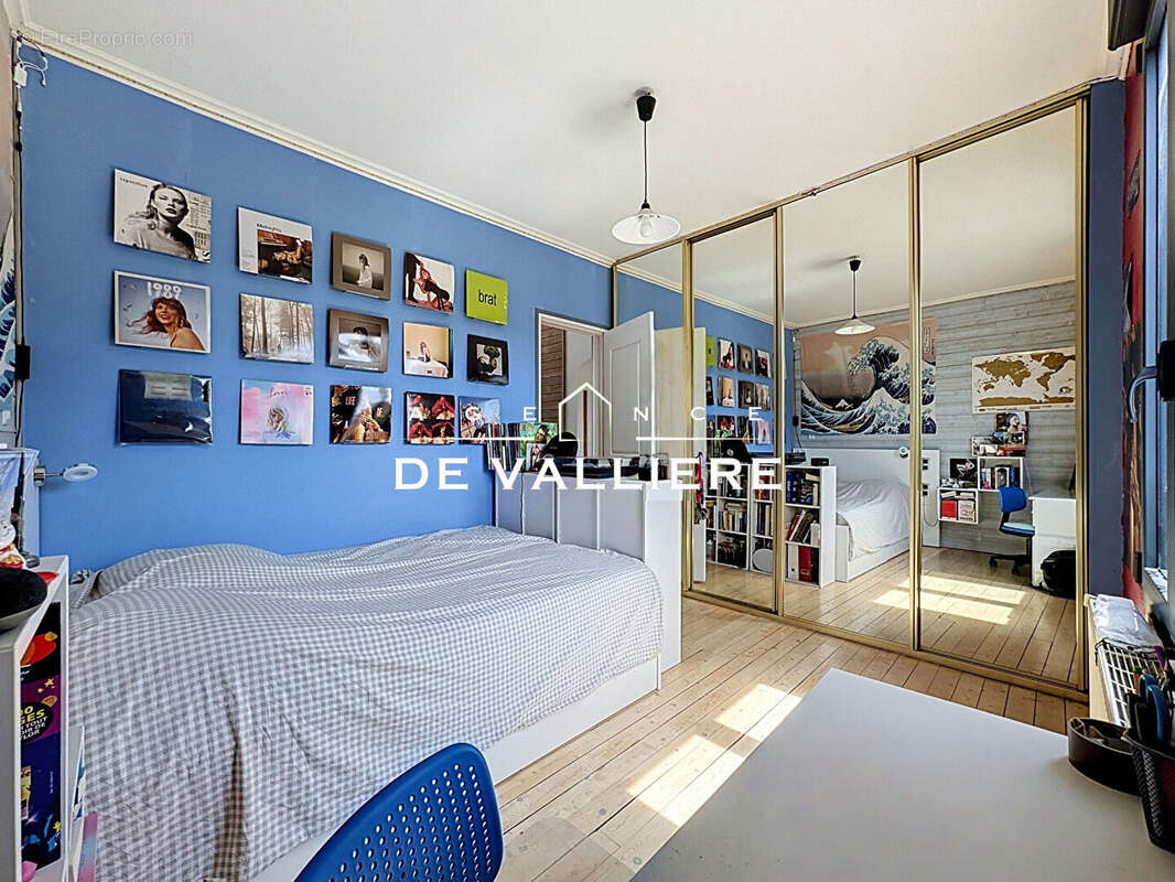 Rueil Malmaison - Côteaux - Maison 6 pièces 4 chambres - photo 9