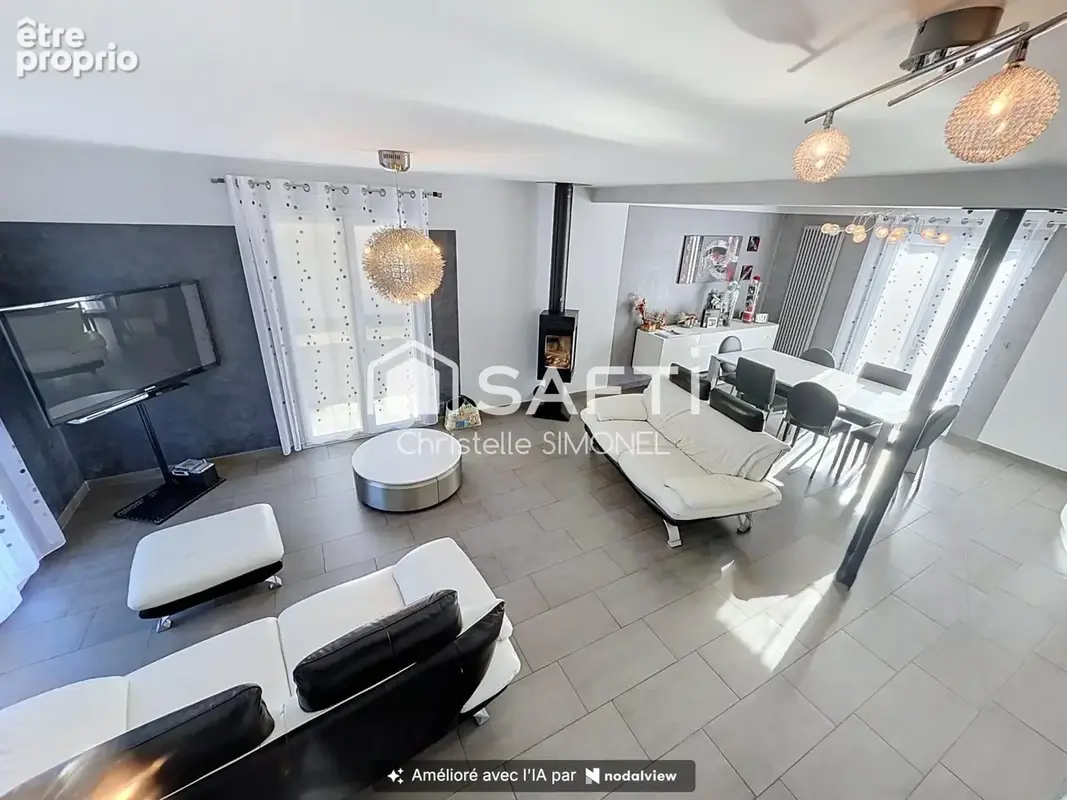 Photo 1 - Maison à MONTREUIL-JUIGNE