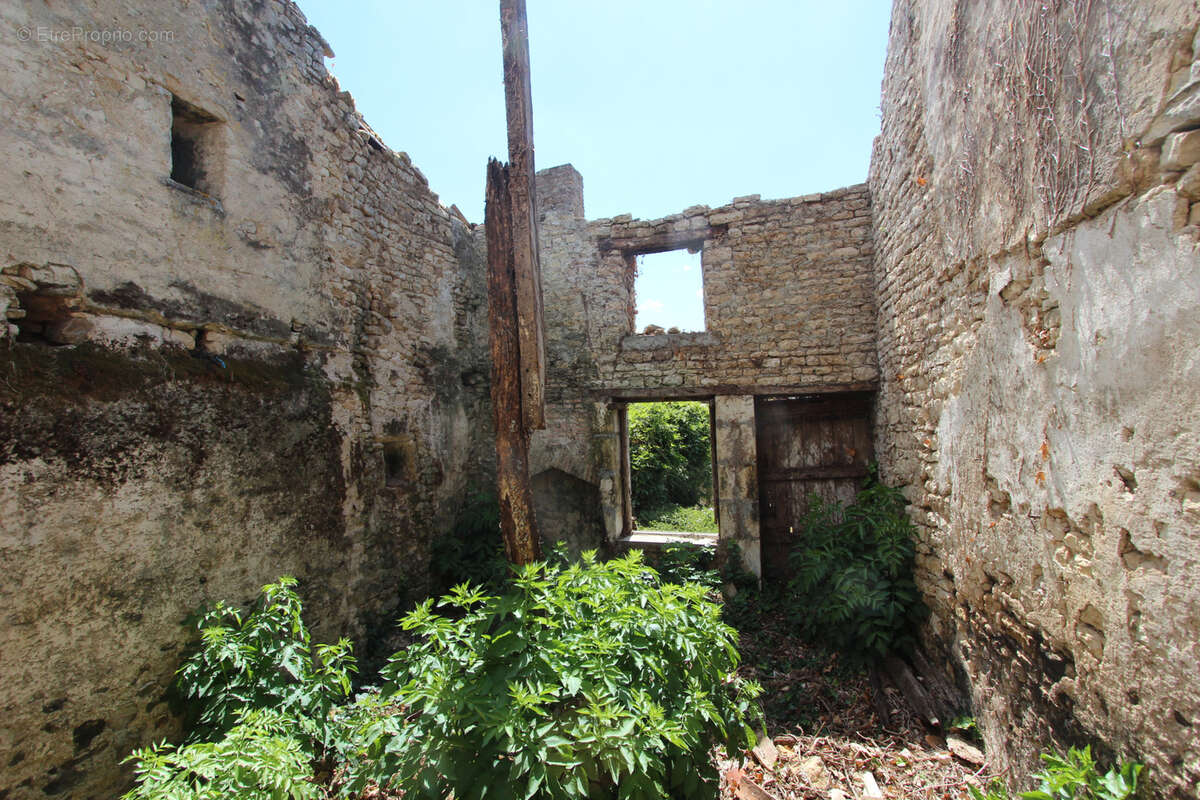 Maison avec jardin à rénover en exclusivité - photo 6