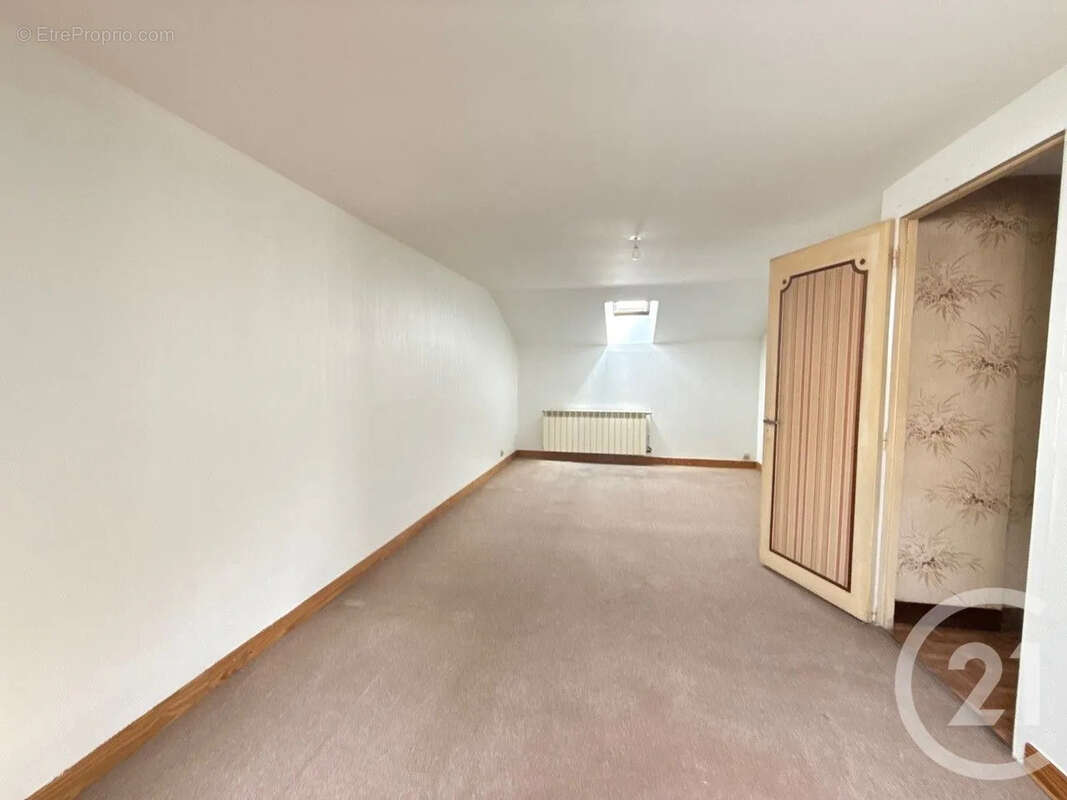 Maison à MALAY-LE-PETIT