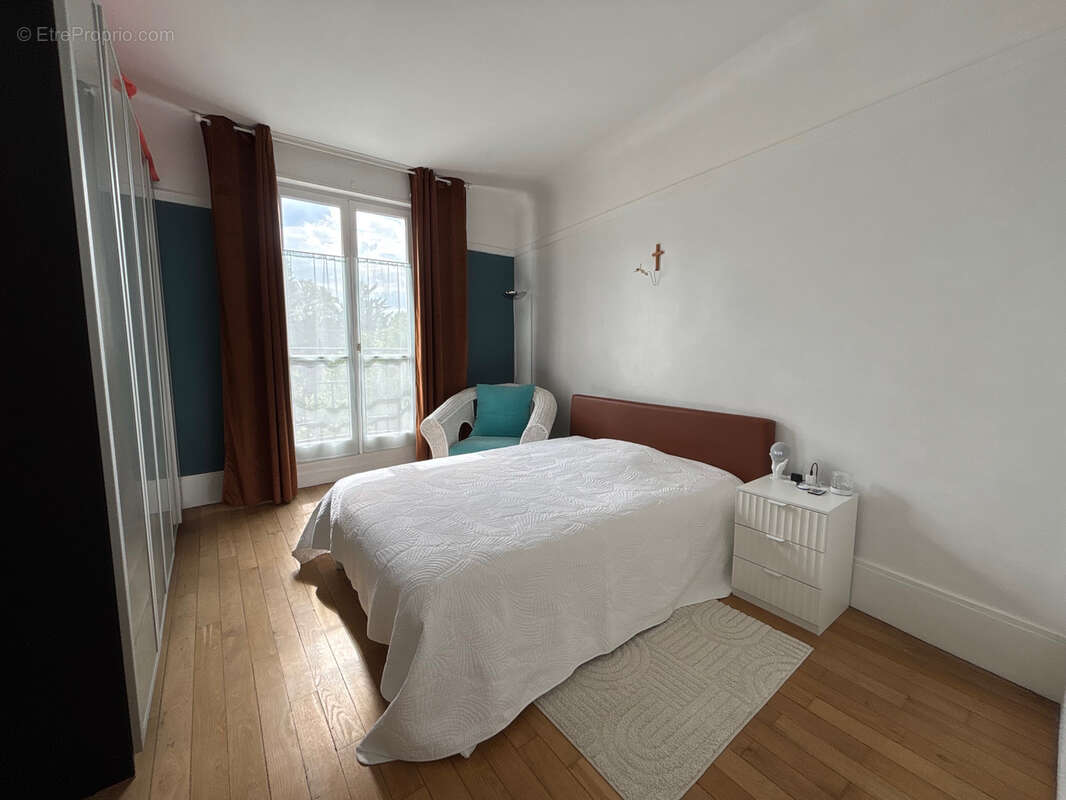 Appartement à ENGHIEN-LES-BAINS