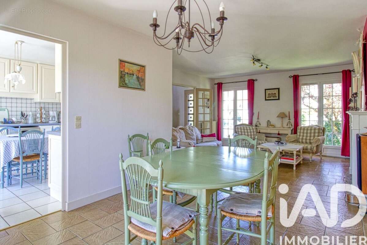 Maison 150 m² à Lagny-Sur-Marne  - photo 6