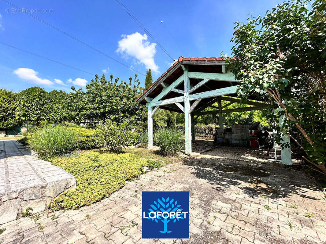 Maison à SAINT-LAURENT-DE-MURE