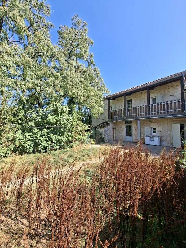 Maison en pierre avec jardin - photo 28