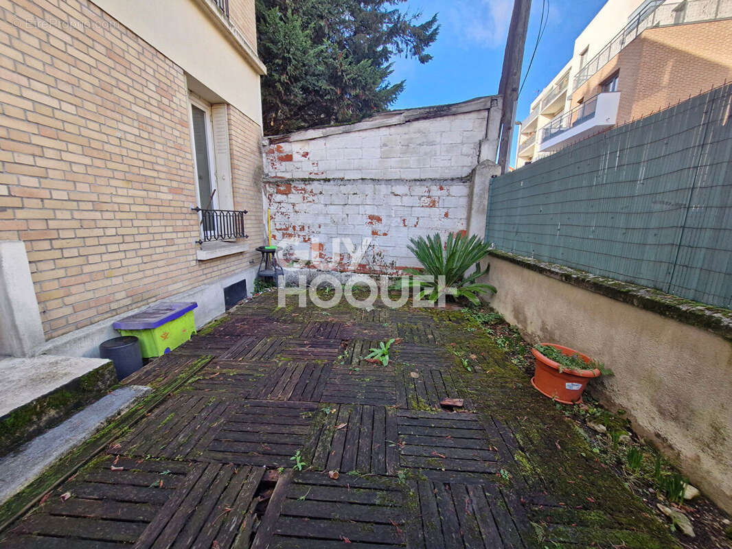 Appartement à FONTENAY-SOUS-BOIS