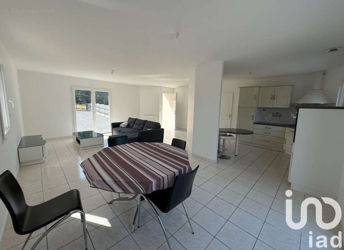 Photo 3 - Maison à TREILLIERES