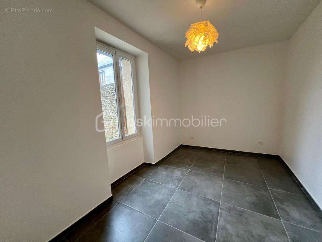 Maison en pierre entièrement rénovée - photo 13