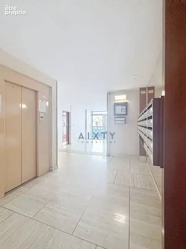 Appartement 133m2, dernier étage, grande terrasse 39m2 et vue dégagée, Marseille 6e - photo 16