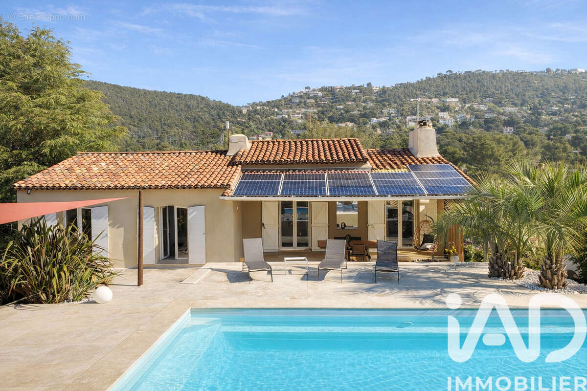 Photo 2 - Maison à CARQUEIRANNE